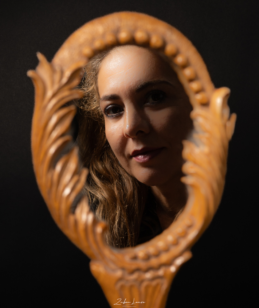 MAME CU ARIPI INVIZIBILE 2